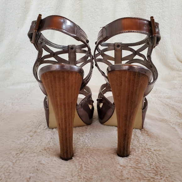 Guess wood heel, metallic straps - Picture 3 of 7